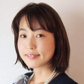 安田 麻季代